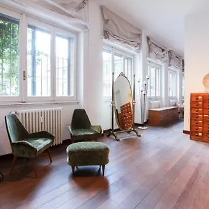 Lovely - Beautiful Loft With Terrace In Porta Romana , Milan Italy